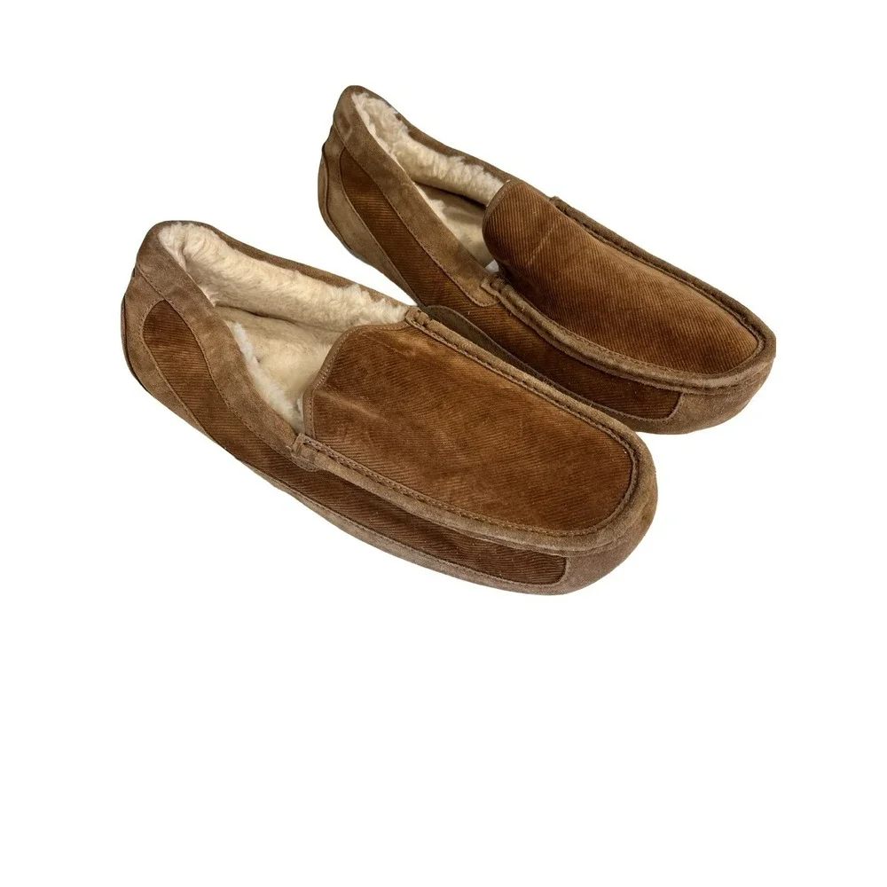 Men's UGG Ascot‎ Corduroy II, Style# 1125932, Size 18, Moccasins Shoes Chestnut